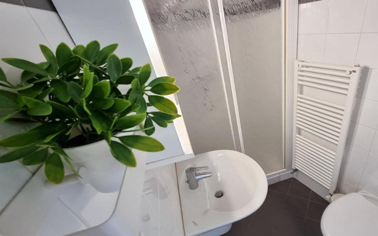Appartamento Peschiera Peschiera del Garda Luaran gambar