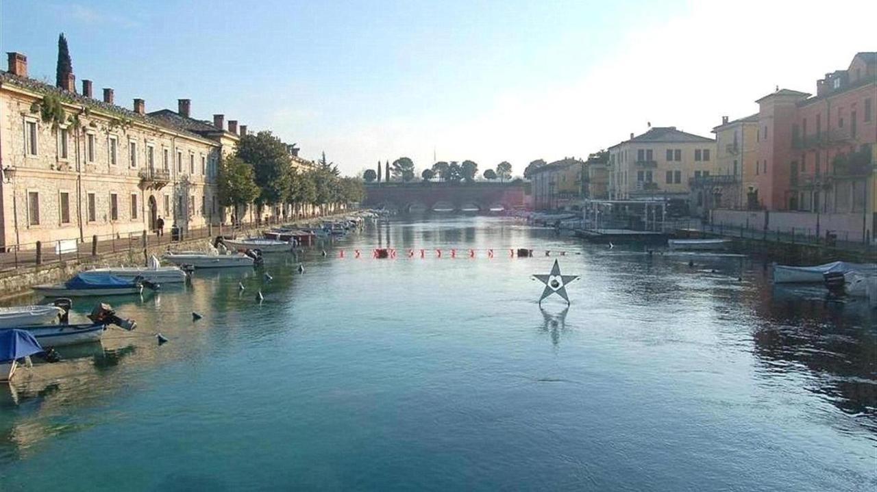 Appartamento Peschiera Peschiera del Garda Luaran gambar